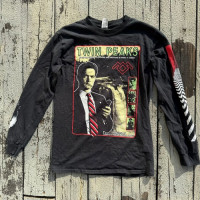 Twin Peaks Long Sleeve (Size Small, Used) Twin Peaks Long Sleeve (Size Small, Used)